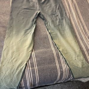 Beautiful ombré leggings